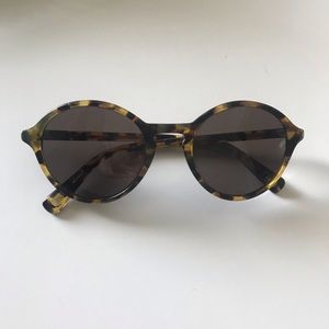 Marc Jacobs tortoise shell sunglasses